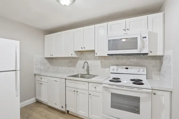 11 Davis #b8, Acton, MA 01720