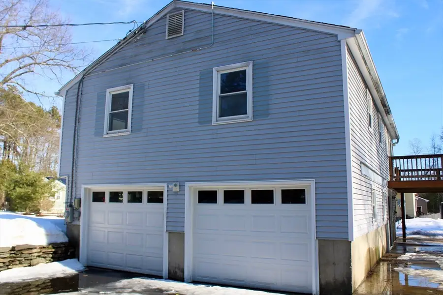 23 Sunset Dr, Turners Falls, MA 01376 - #3