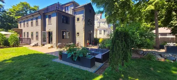 32 Buffum St #2, Salem, MA 01970