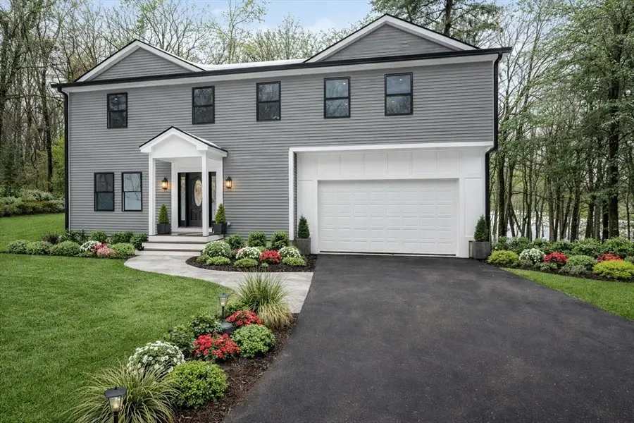 37 Dane Ave, Worcester, MA 01607 - #2