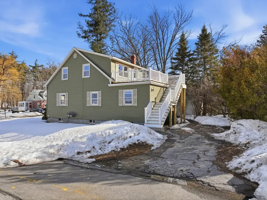 542 Oak Hill Rd, Fitchburg, MA 01420 - #3