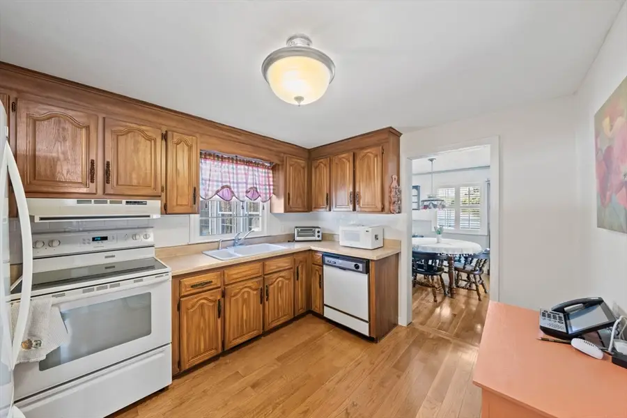 568 Webster St, Marshfield, MA 02050 - #3