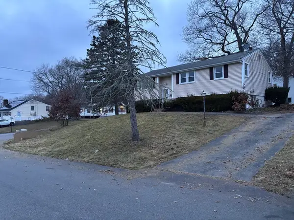 66 Thomas St, Brockton, MA 02302