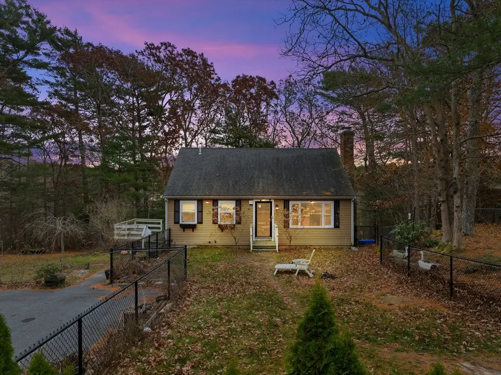 163 Lake Dr, Plymouth, MA 02360 - #1