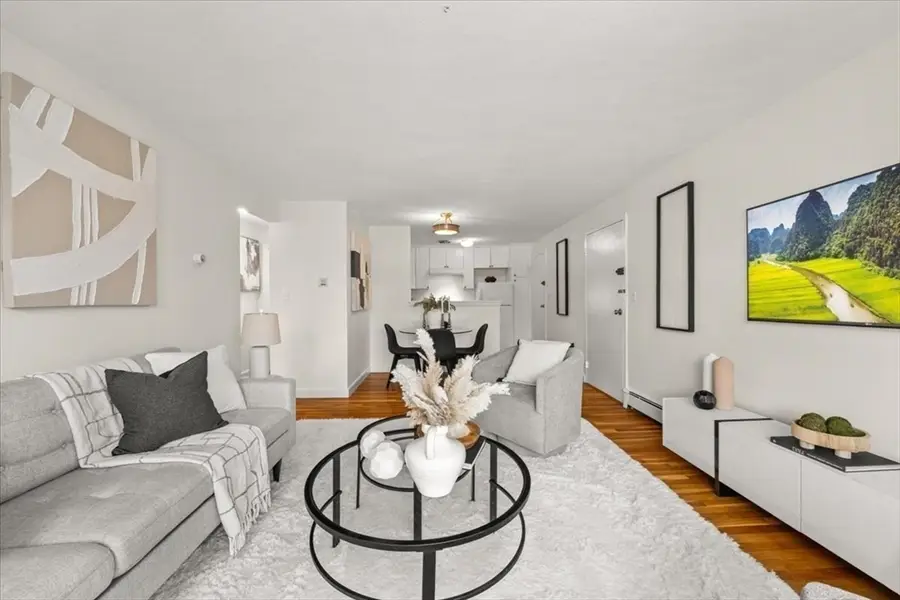 51 Warren St #1-3, Waltham, MA 02453 - #3