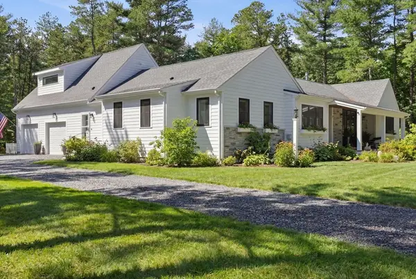 7 Crane Landing Rd, Wareham, MA 02571