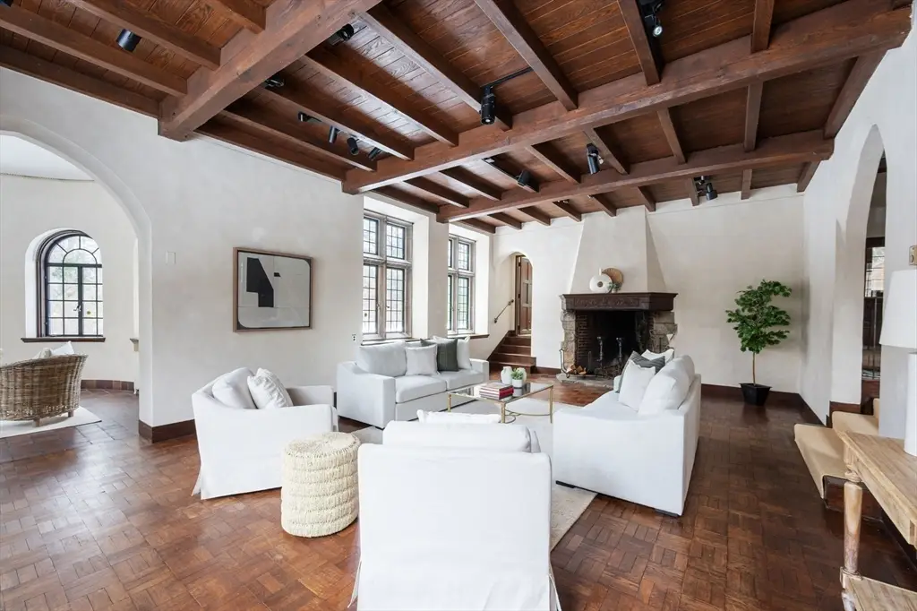 3 Evergreen Ln, Hingham, MA 02043 - #1