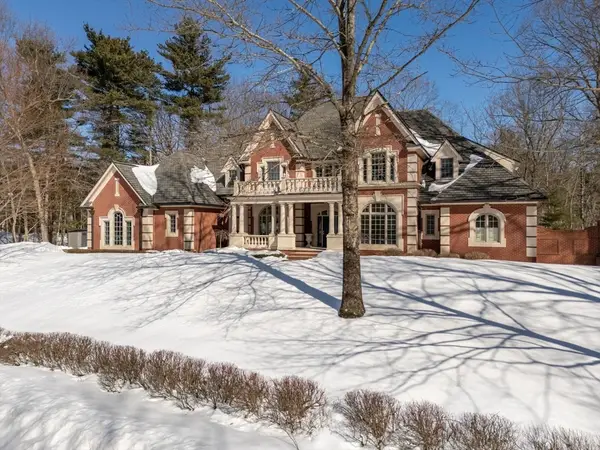 20 Flint Rd, Concord, MA 01742