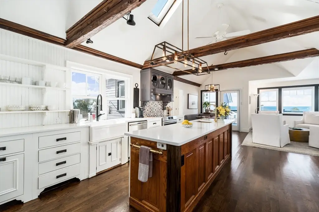 1030 Washington St, Gloucester, MA 01930 - #1