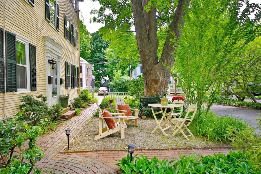 12 Parsons St. #2, Newburyport, MA 01950 - #2