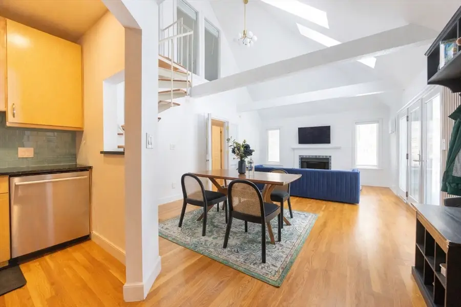 140 Kilsyth #9, Boston, MA 02135 - #3