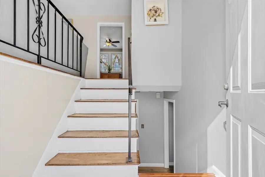 56 Puddingstone Ln, Bellingham, MA 02019 - #3