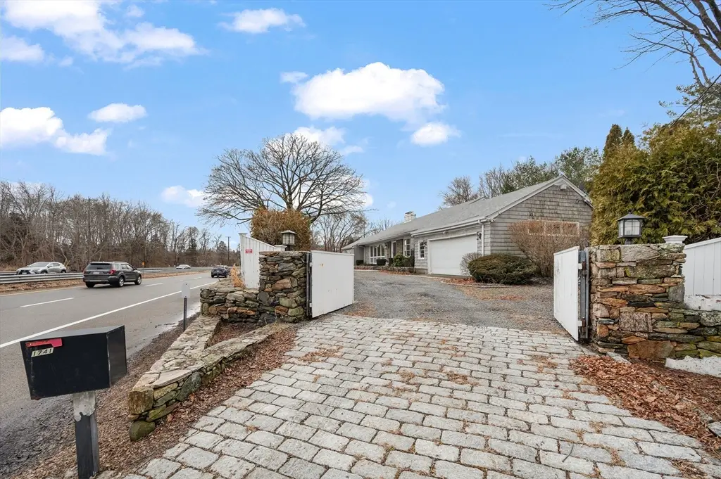 1741 Wampanoag Trl, Barrington, RI 02806 - #1