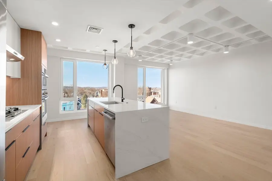 125 Lowell Street #603, Somerville, MA 02143 - #3