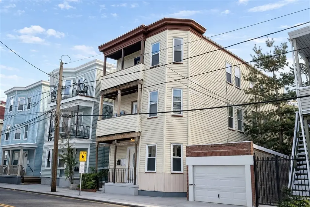37 Maverick St, Chelsea, MA 02150 - #1