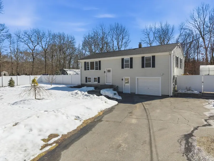 2944 Anderson Dr., Dighton, MA 02715 - #2