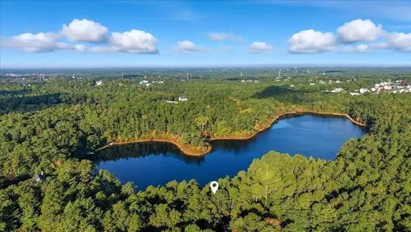 100 Little Herring Pond Road, Plymouth, MA 02360