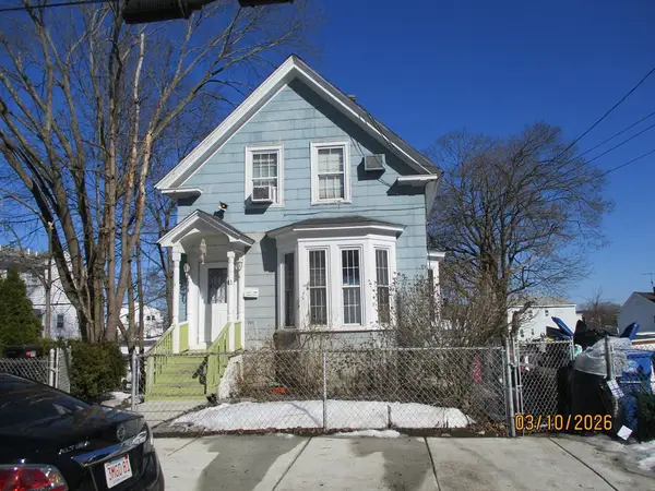 11 Crescent St, Lawrence, MA 01841