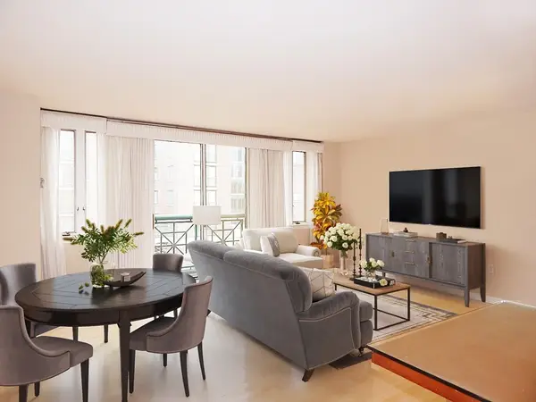 10 Rogers #211, Cambridge, MA 02142