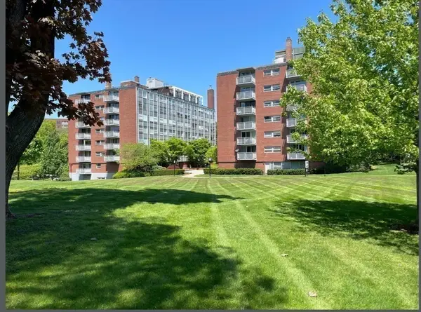 80 Park St. #75, Brookline, MA 02446