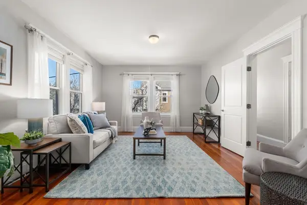 126 Harvey St #2, Cambridge, MA 02140