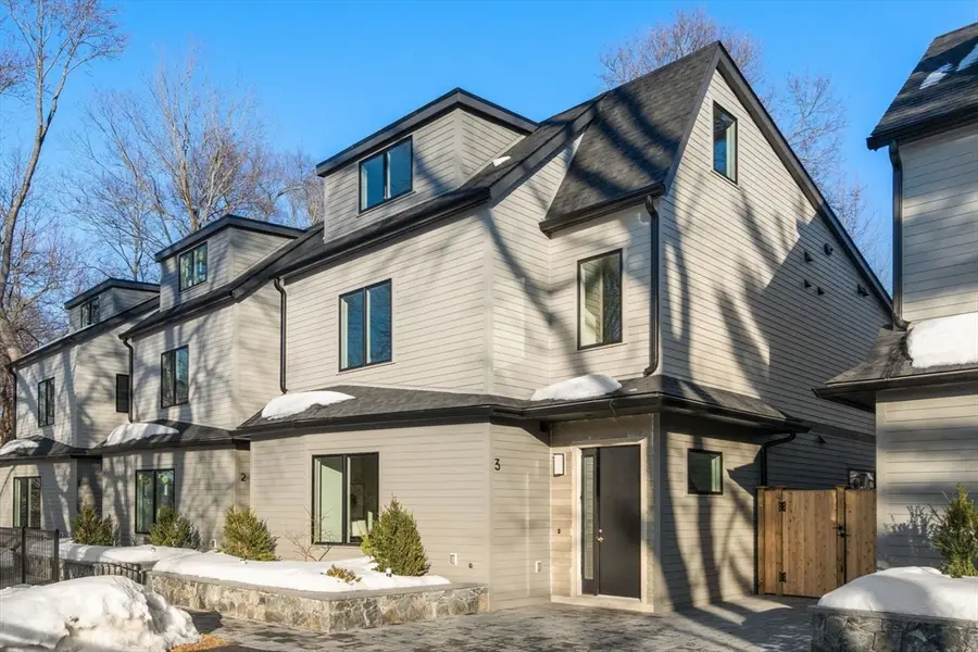 956 Walnut Street #3, Newton, MA 02461 - #2