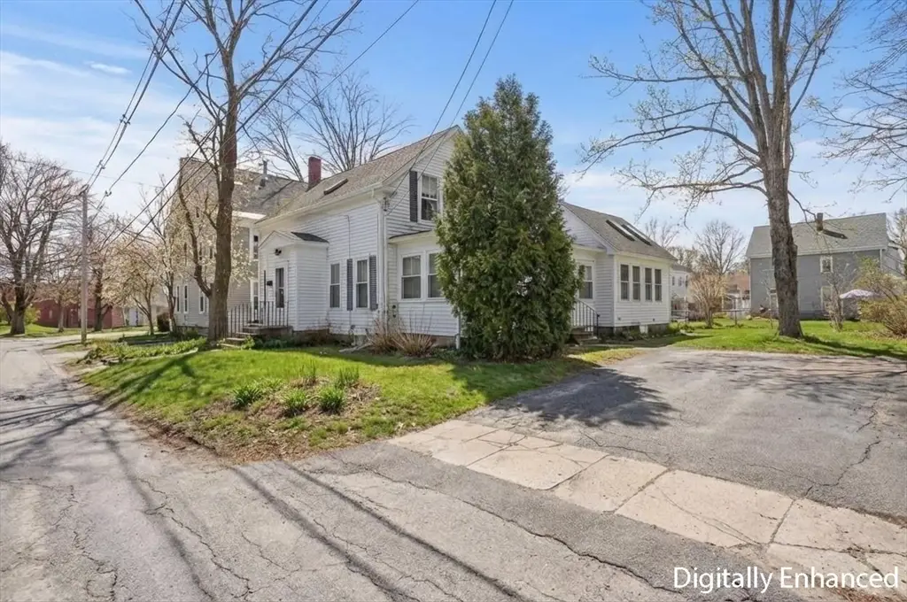 8 Winter St, Amesbury, MA 01913 - #1