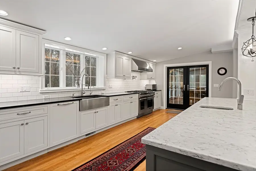 118 Moulton St, West Newbury, MA 01985 - #2