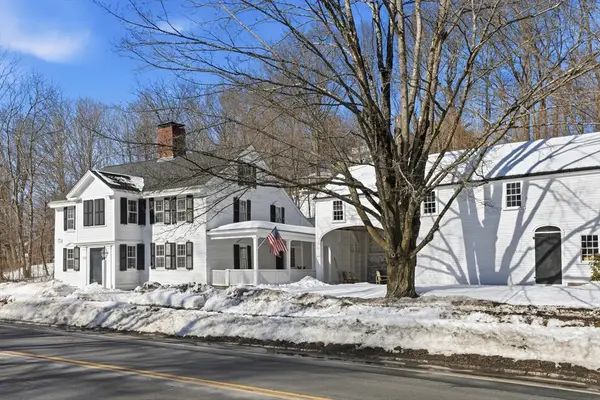 105 Lexington Rd, Concord, MA 01742