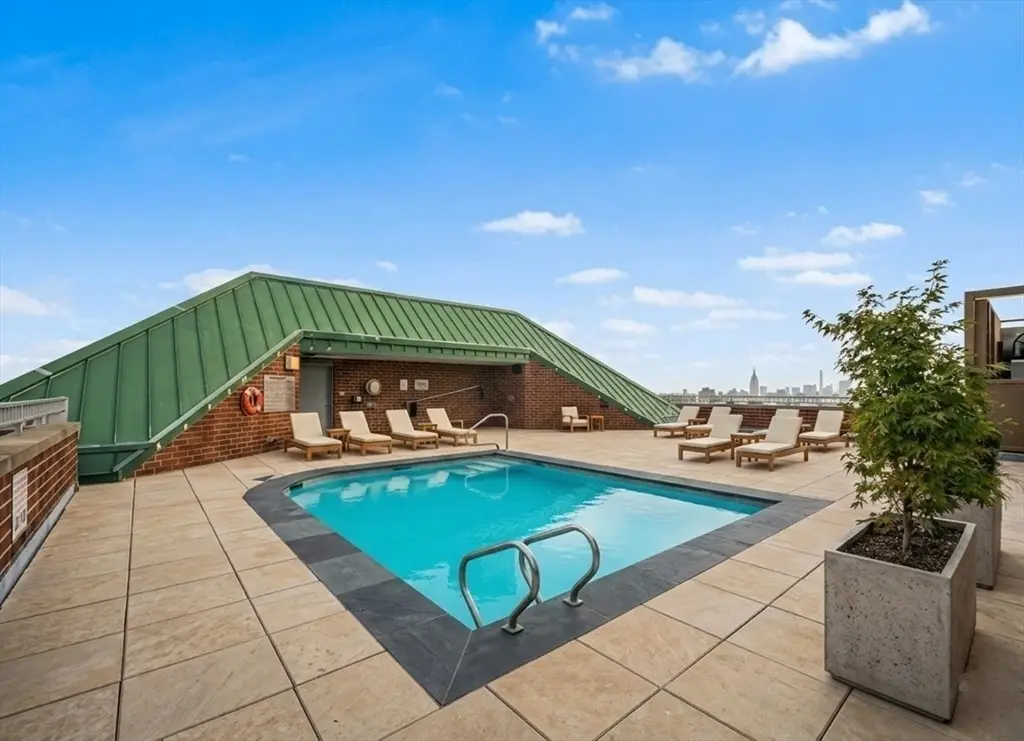 15 N Beacon St #412, Boston, MA 02134 - #1