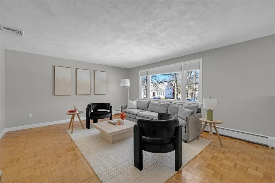 19 Maplecrest Drive, Southborough, MA 01772 - #3