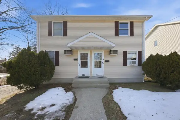 878-880 Saint James Ave, Springfield, MA 01104