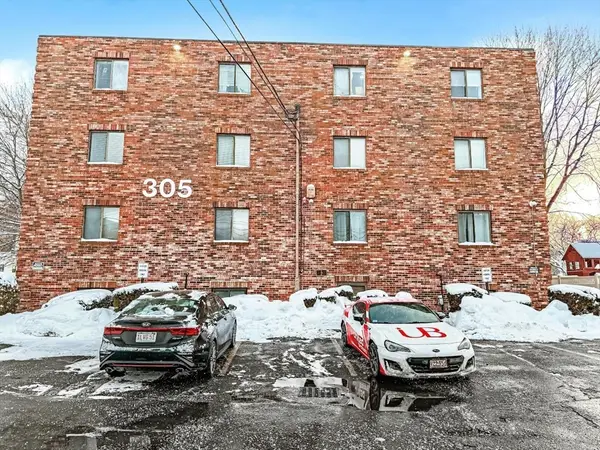 305 Riverside Ave #24, Medford, MA 02155