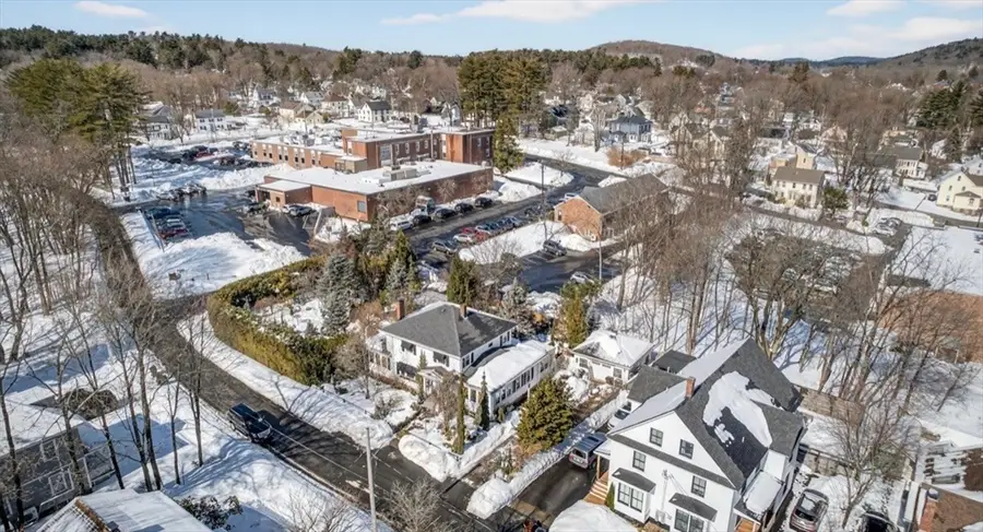 15 Wells Ave, Amesbury, MA 01913 - #3