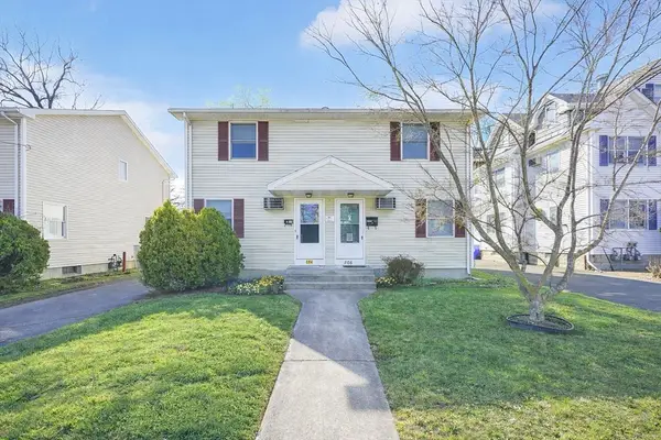 884-886 Saint James Ave, Springfield, MA 01104