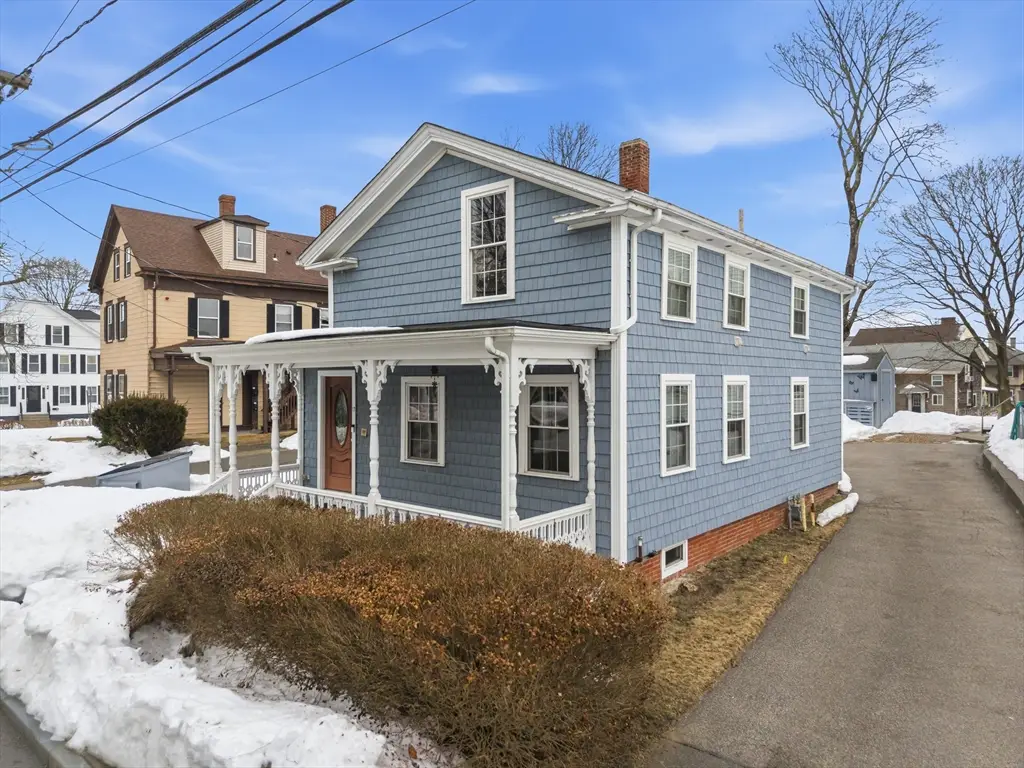 17 School St, Middleboro, MA 02346 - #1