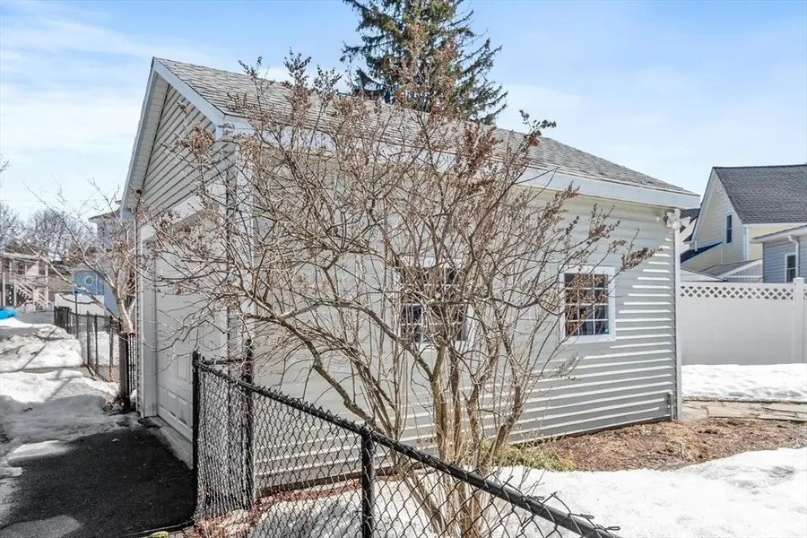 104 Woodward Ave, Lowell, MA 01854 - #3