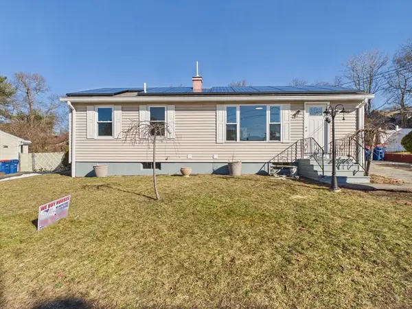 37 Maxine St, New Bedford, MA 02745