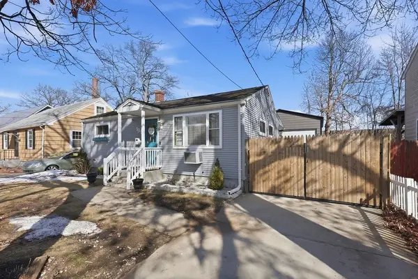 191 Monrovia St, Springfield, MA 01104