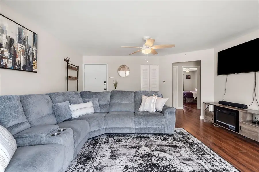 8 Fernview Ave #5, North Andover, MA 01845 - #3