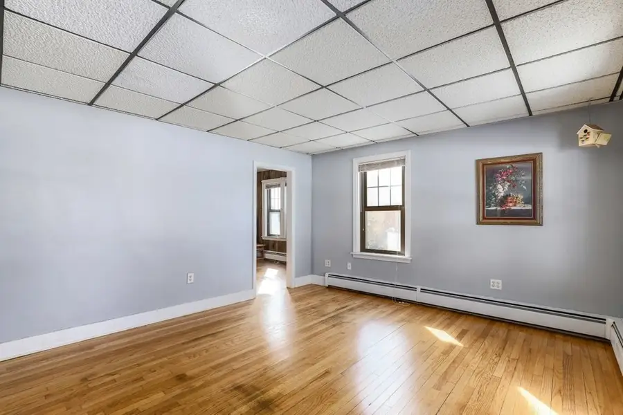 886 Canterbury St, Boston, MA 02131 - #2