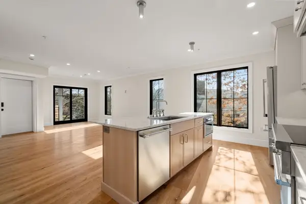 34 Vinton Street #1, Boston, MA 02127