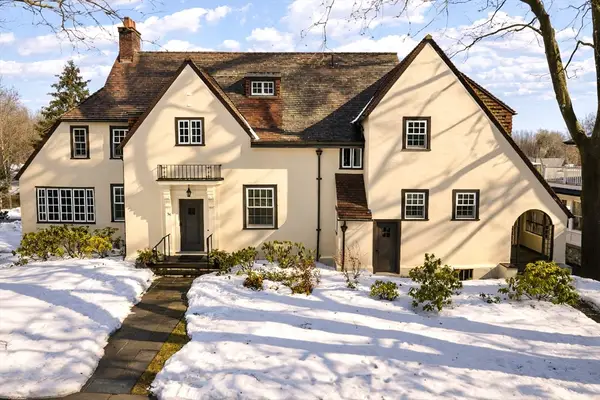 55 Penniman Rd, Brookline, MA 02445