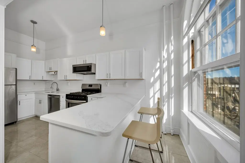 354 N Main St #204, Andover, MA 01810 - #1