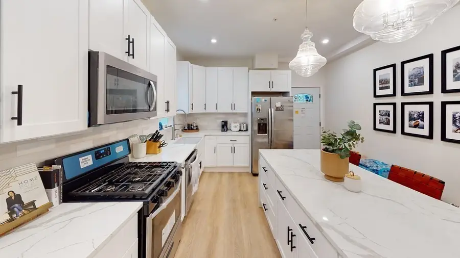 12 York St, Boston, MA 02121 - #2