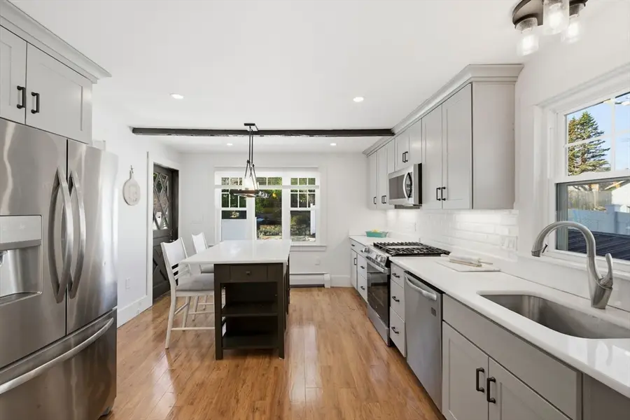 18 Wadsworth St, Danvers, MA 01923 - #2