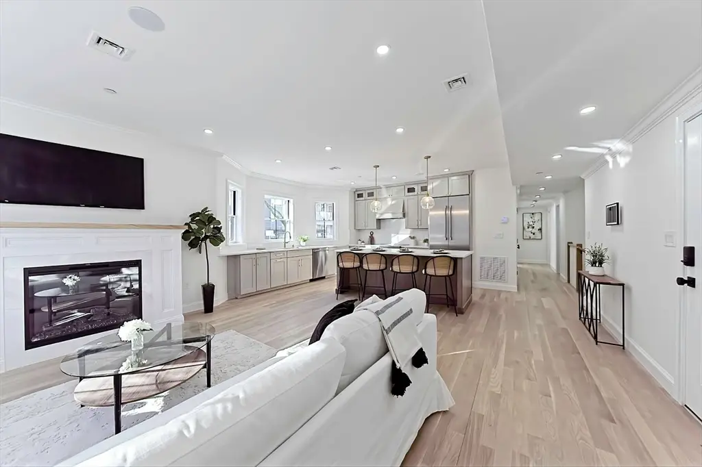 252 Lexington Avenue #1, Cambridge, MA 02138 - #1