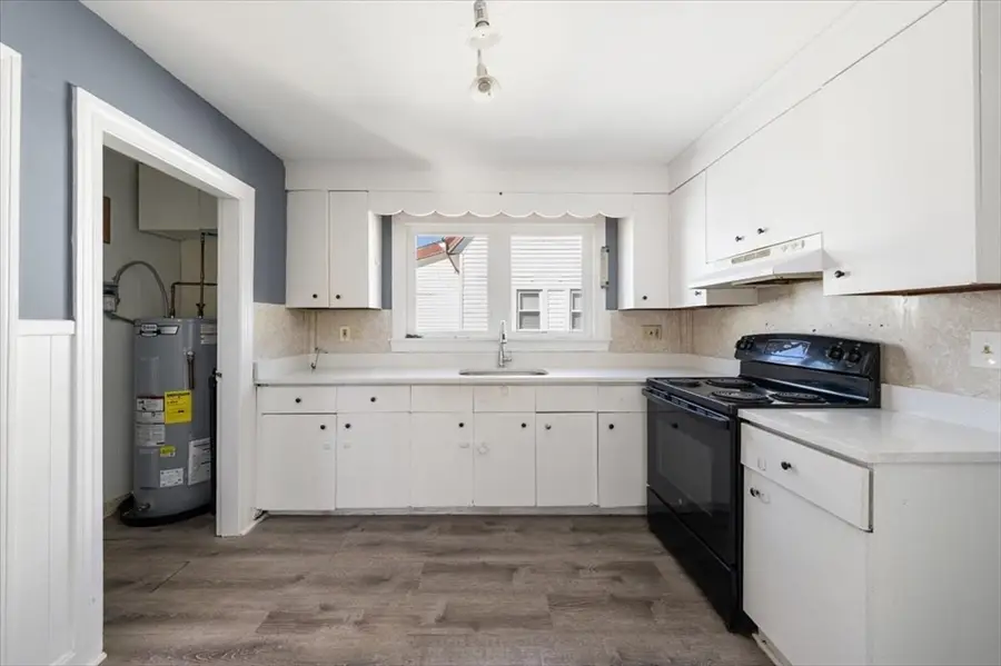 528 Ferry St, Everett, MA 02149 - #3