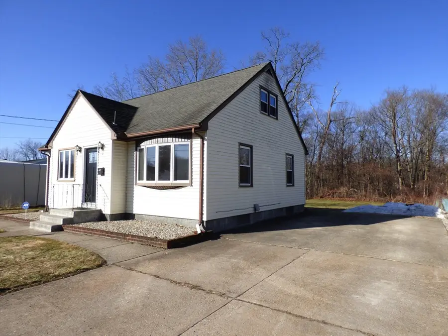 259 Prospect St, Ludlow, MA 01056 - #3