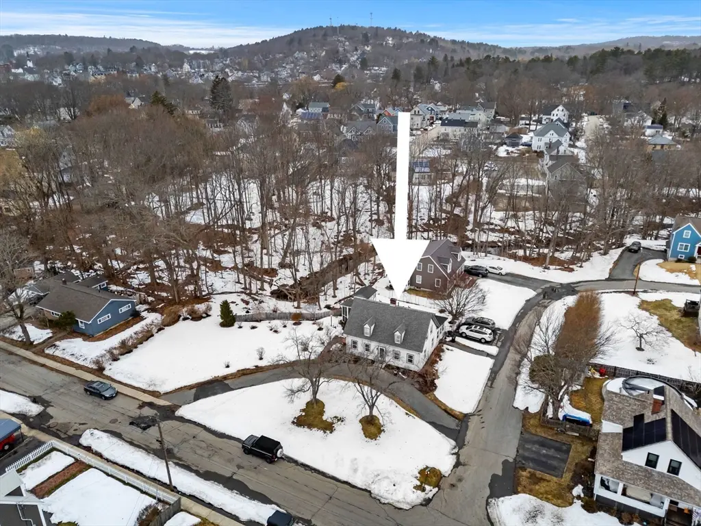 35 Huntington Ave, Amesbury, MA 01913 - #1